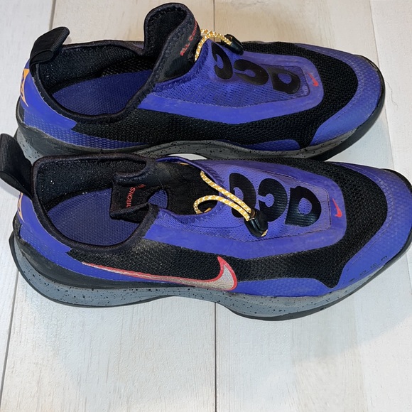 Nike ACG Men’s Sneakers - Picture 2 of 4